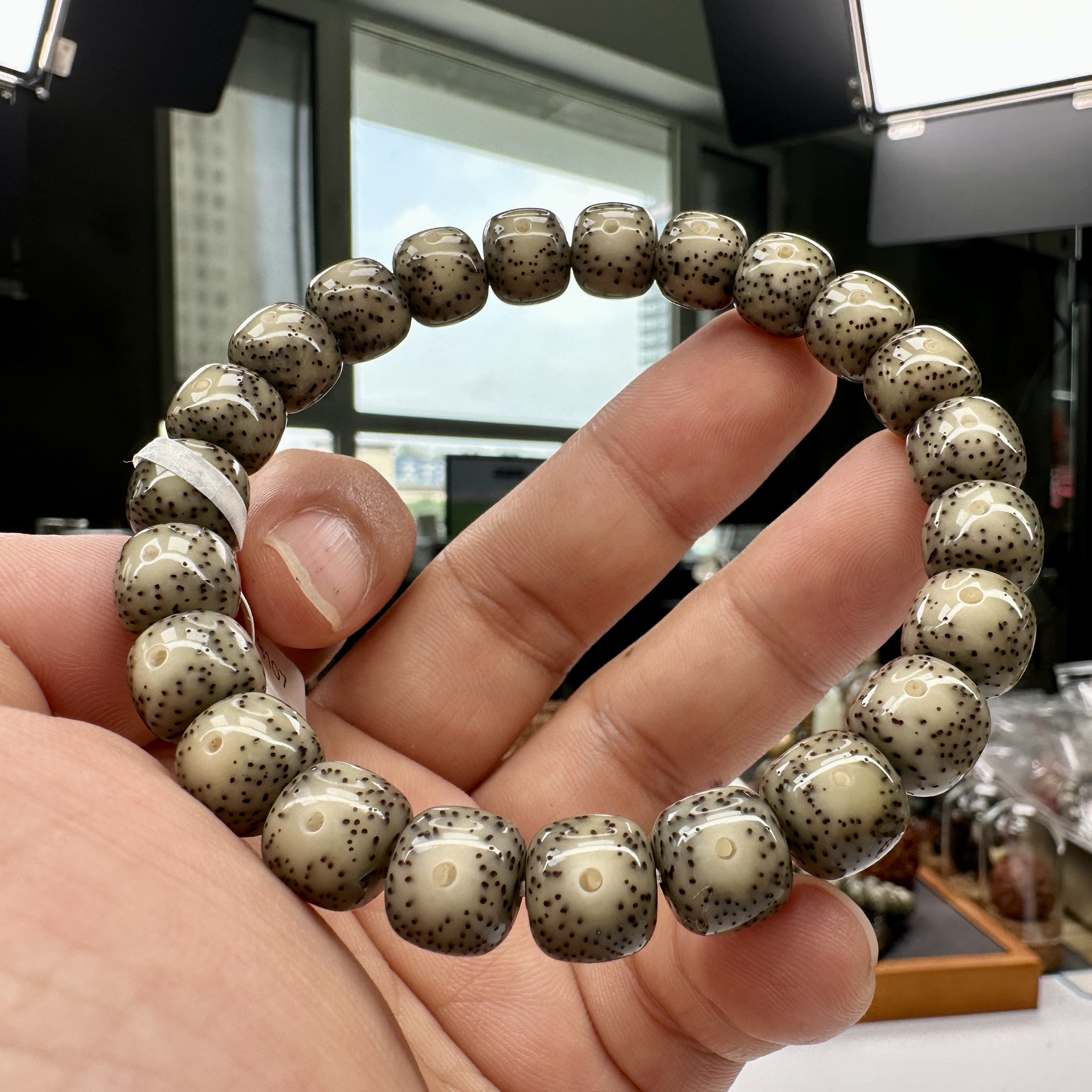 PUTIBAI菩提白B原生态星月菩提石玉高冰透奶奶灰绿大眼睛