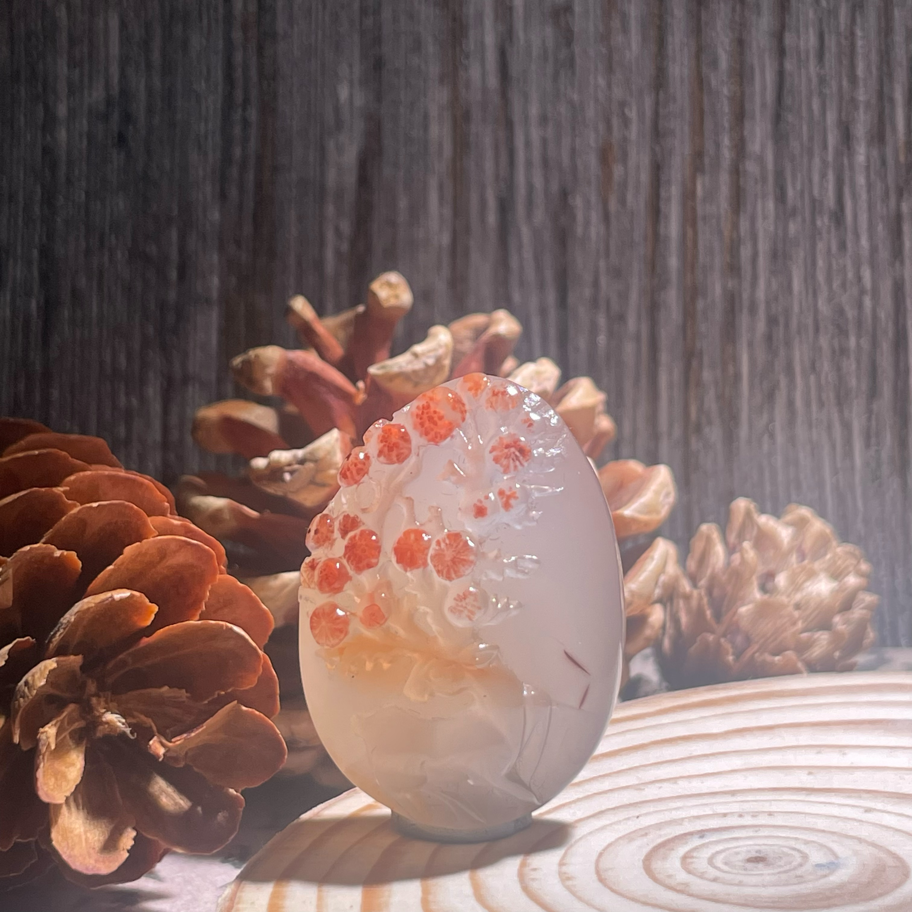 川料南红九口冰飘俏色一鹿有你 规格33.1-24-15克重15.9g