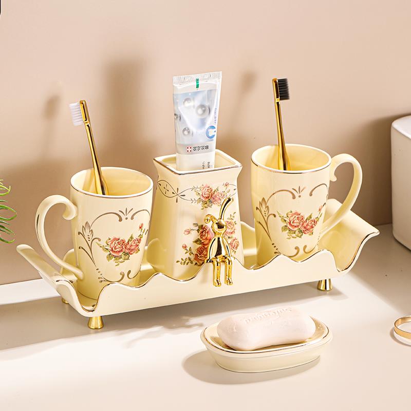 欧式情侣漱口杯置物架陶瓷洗漱杯子牙具杯刷牙杯一对牙刷牙杯套装