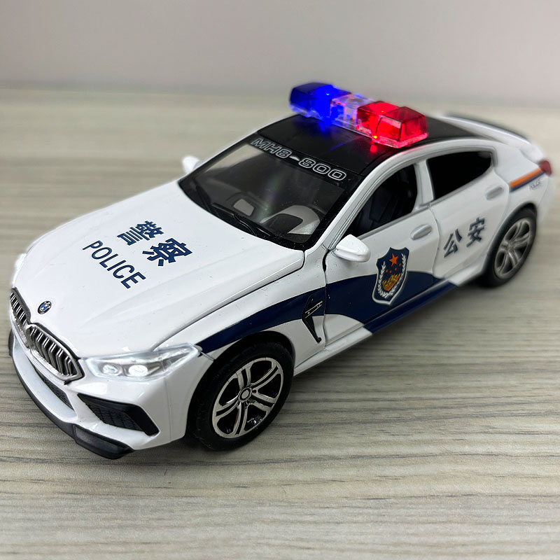合金警车M8模型带声音灯光六开门回力避震橡胶轮可跑摆件收藏礼物