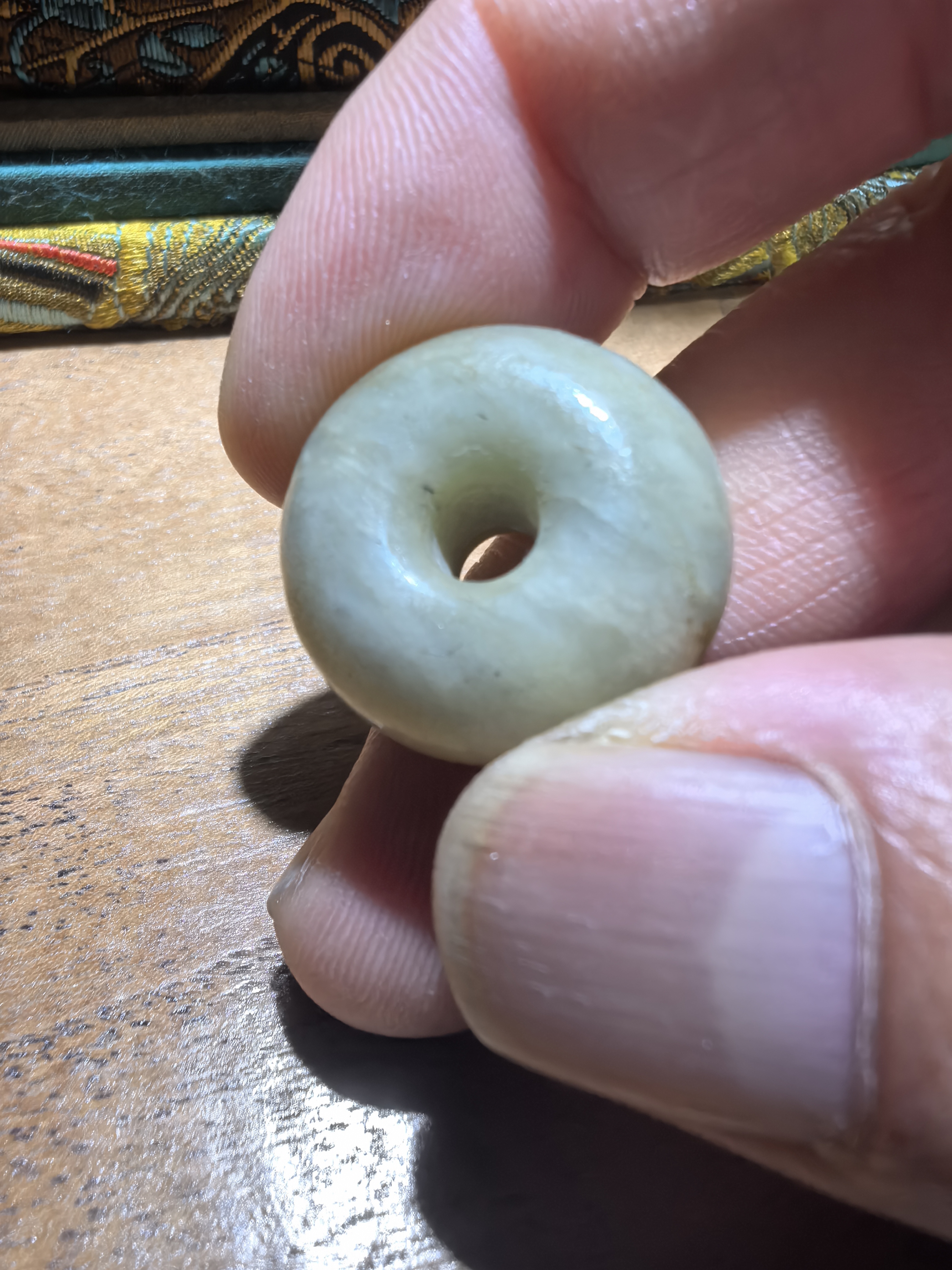 和田玉配饰仿古精美复古项坠金色时尚镶嵌