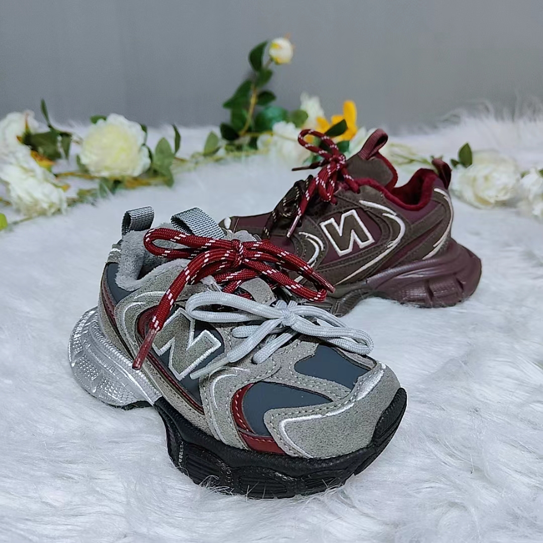 大嫂精选2025秋冬季新款运动鞋儿童老爹鞋轻便女童鞋子跑步鞋厚底