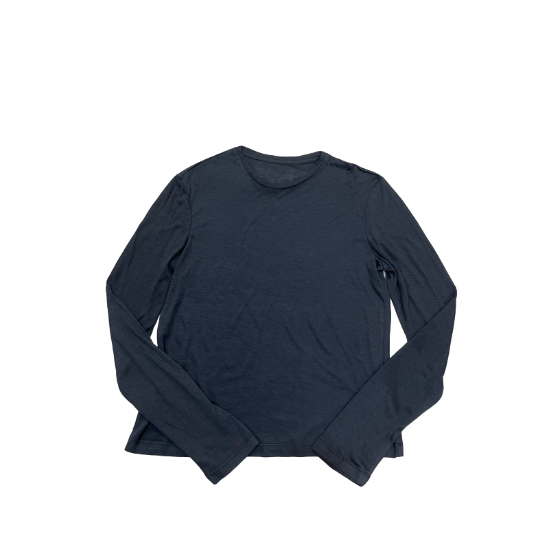 圆领含羊毛打底，舒适百搭