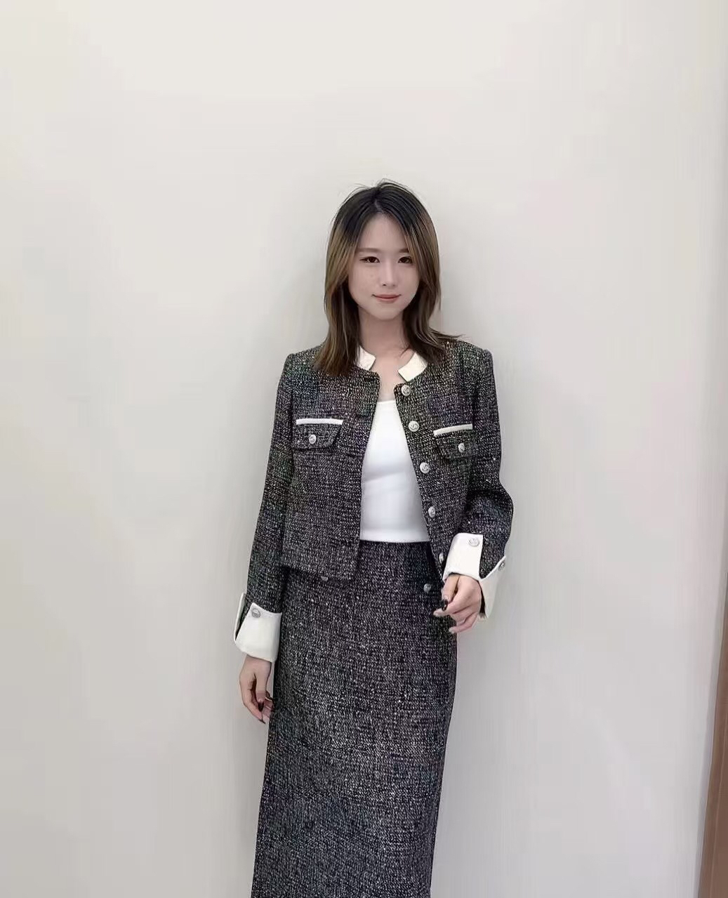 芭家秋款短款外套货号91W5935 -769