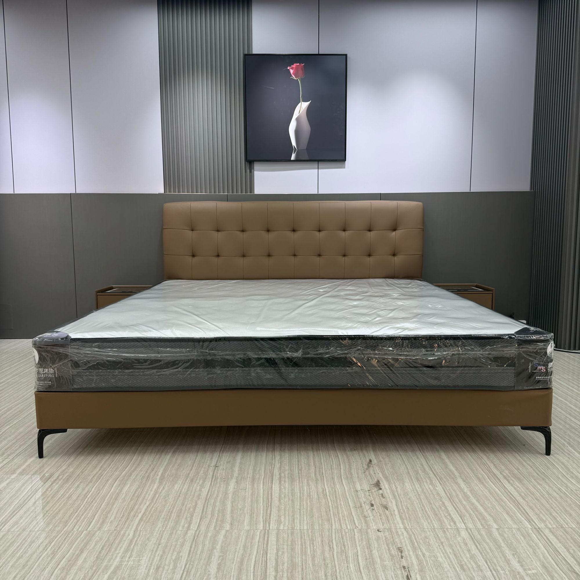 ST700#真皮床实木松木皮艺齐边床主卧双人床婚床1.8M轻奢大气