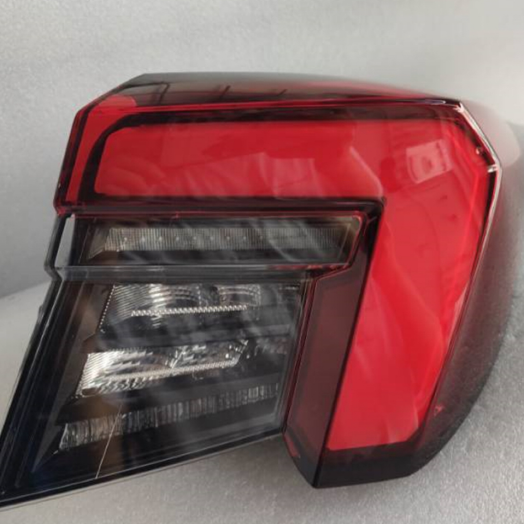 型格尾灯 原装也拆一个