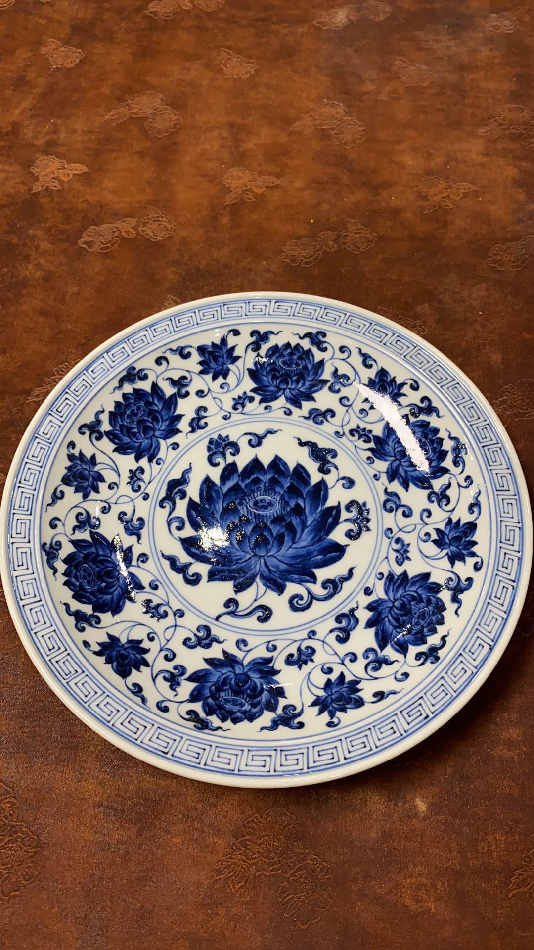 又见春风金刚佛莲壶承