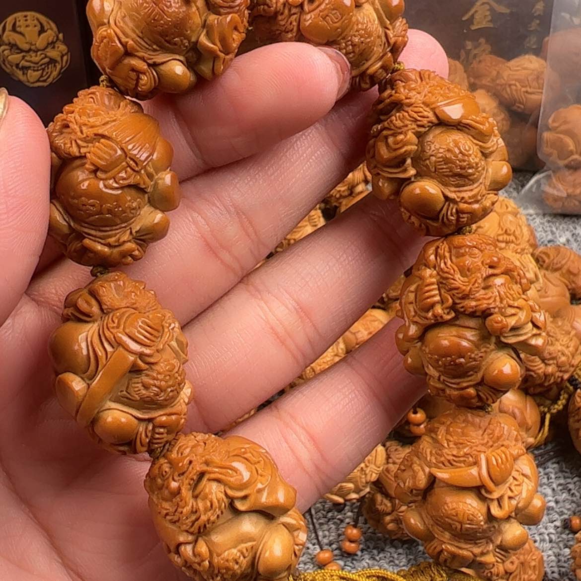 【闪购商品】橄榄核核雕A*聊