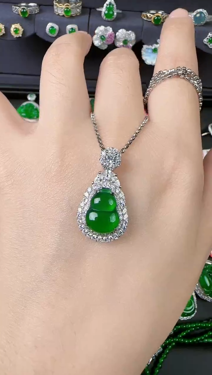 【闪购商品】翡翠吊坠(不含链)银S925镶嵌葫芦吊坠