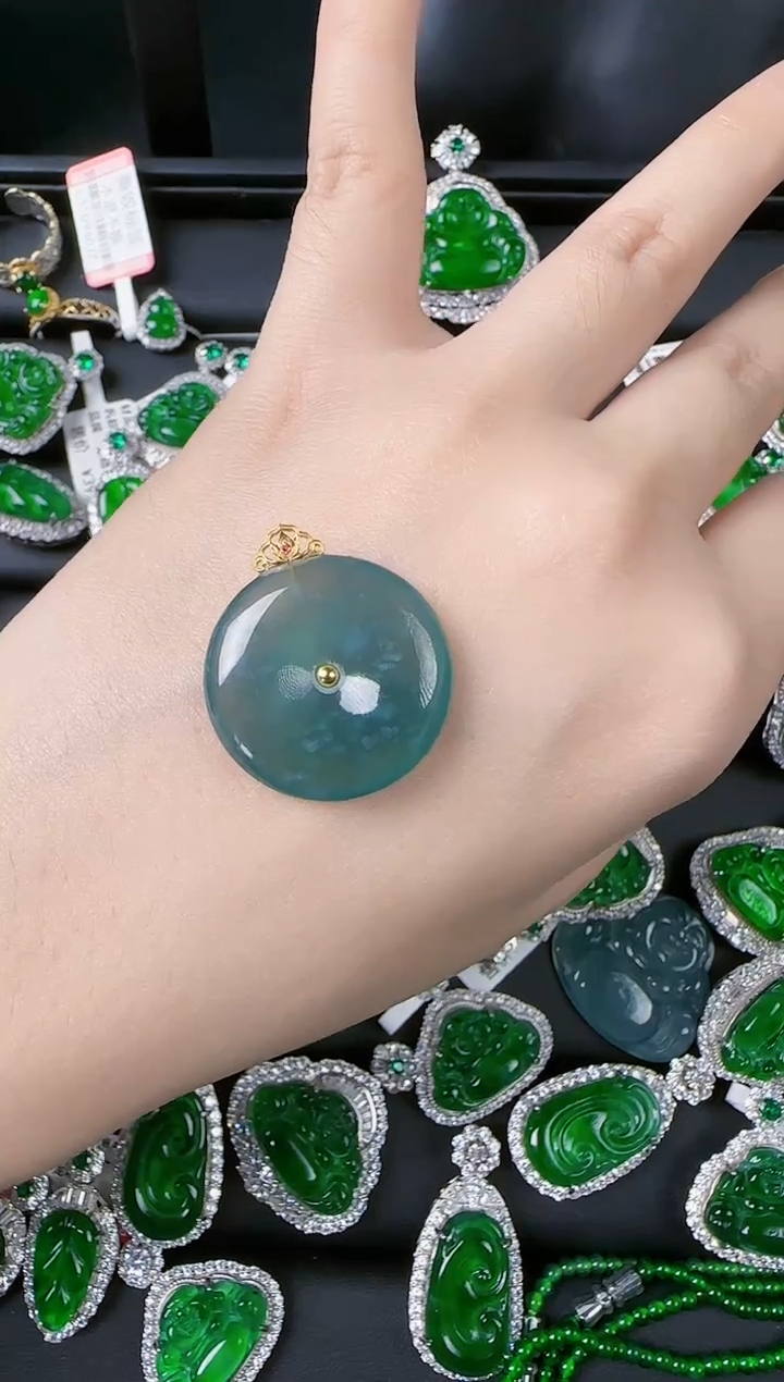【闪购商品】翡翠吊坠(不含链)未镶嵌平安扣