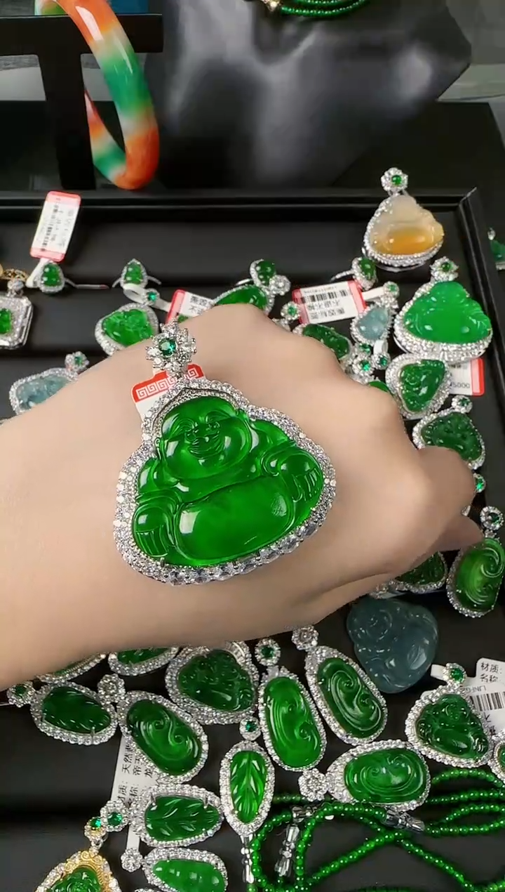 【闪购商品】翡翠吊坠(不含链)银S925镶嵌大佛公