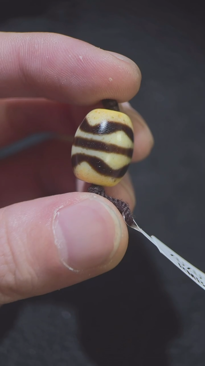 【闪购商品】玛瑙/玉髓吊坠(赠链)未镶嵌双虎牙达洛