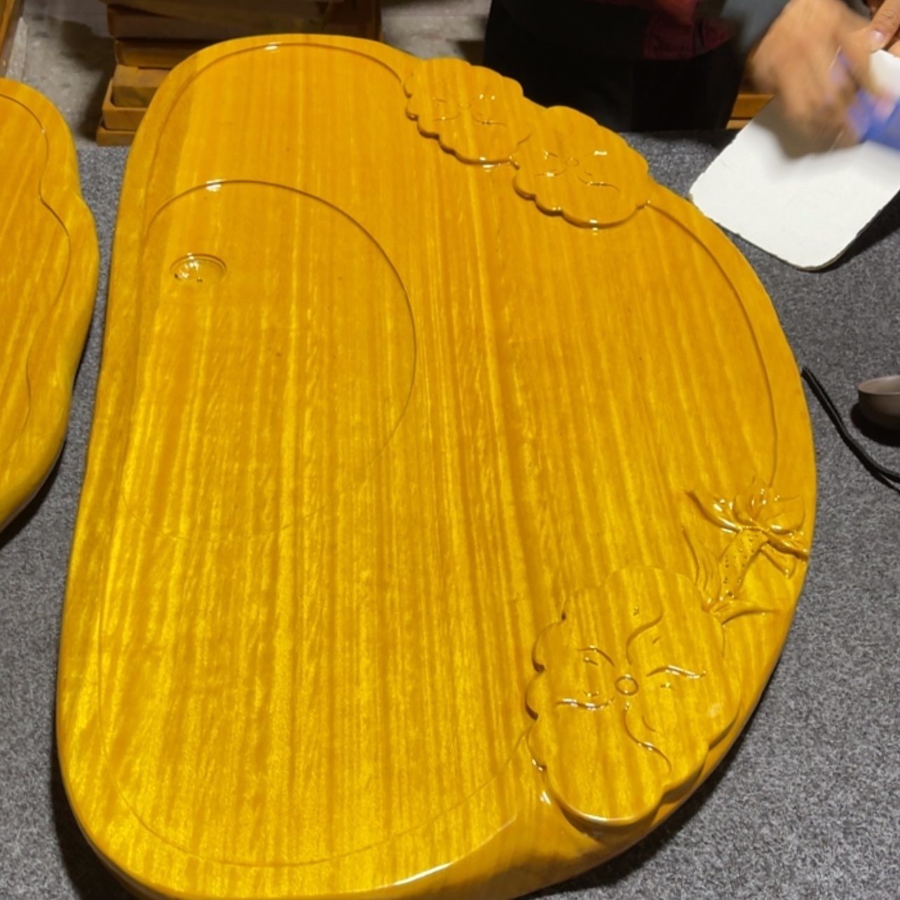 【闪购商品】雕刻木材餐***者