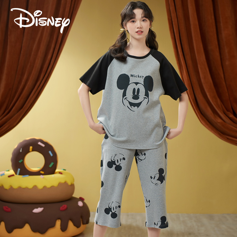 Disney/迪士尼·夏季米奇短袖七分裤大码卡通宽松家居服睡衣女套装