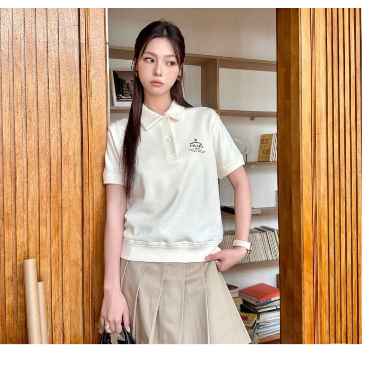 全新未使用 Prada/普拉达 翻领logo短袖 米白 /XS