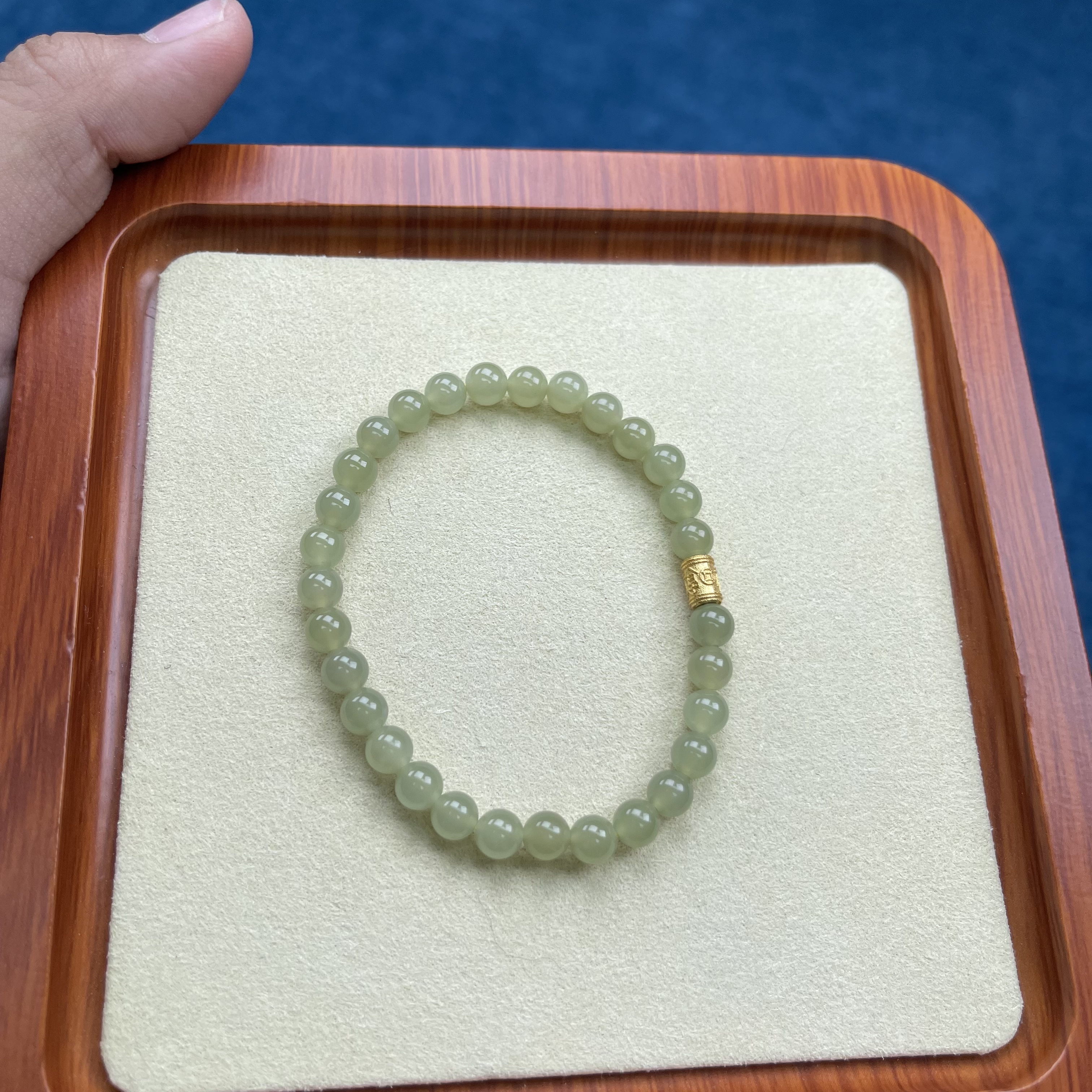 S0114和田玉0黄口手串6mm