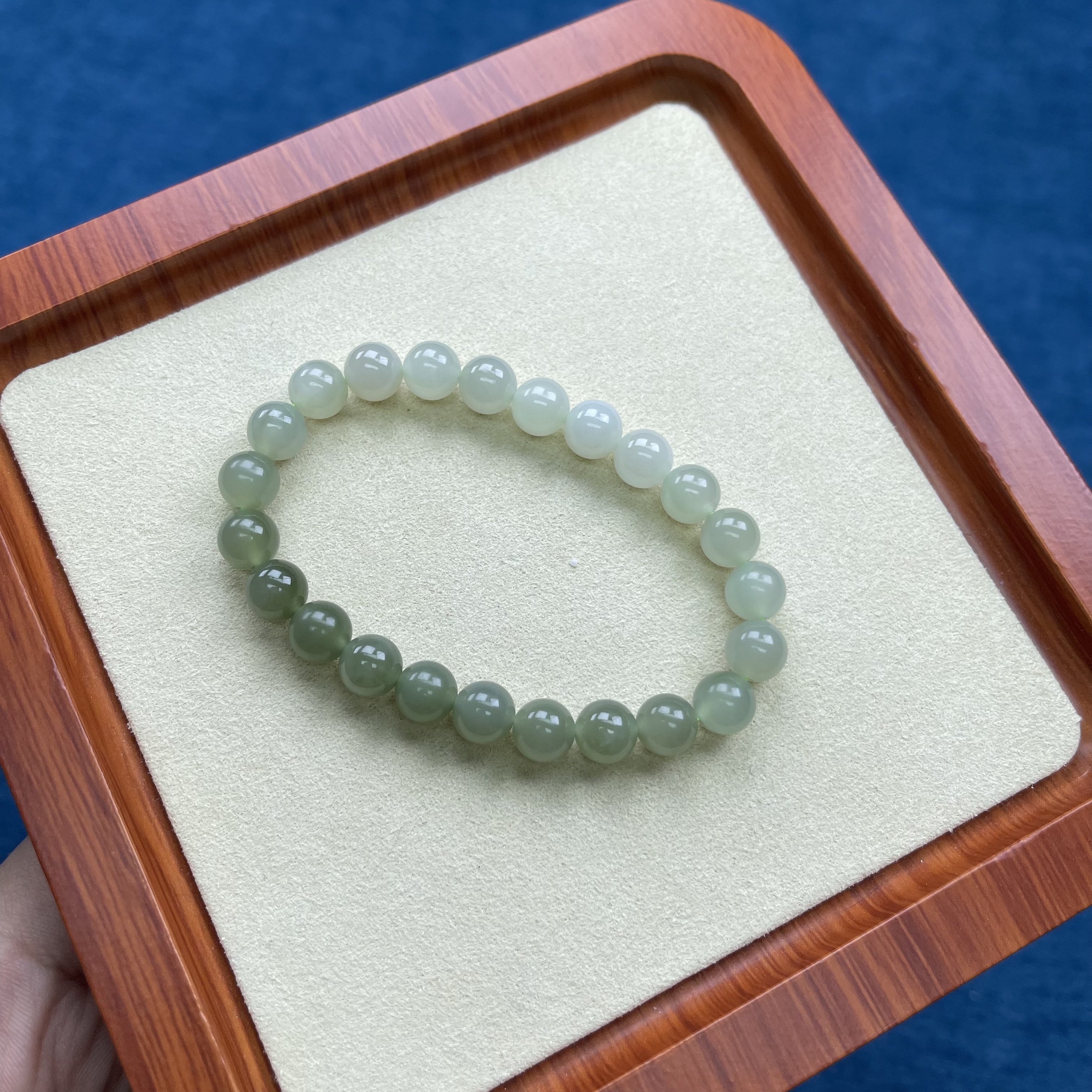 S0128和田玉0渐变手串8mm