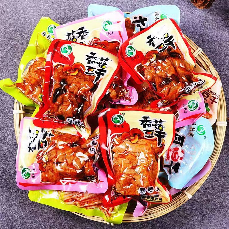 香菇豆干零食香辣散装整箱五香休闲小吃食品麻辣小包装豆腐干批发