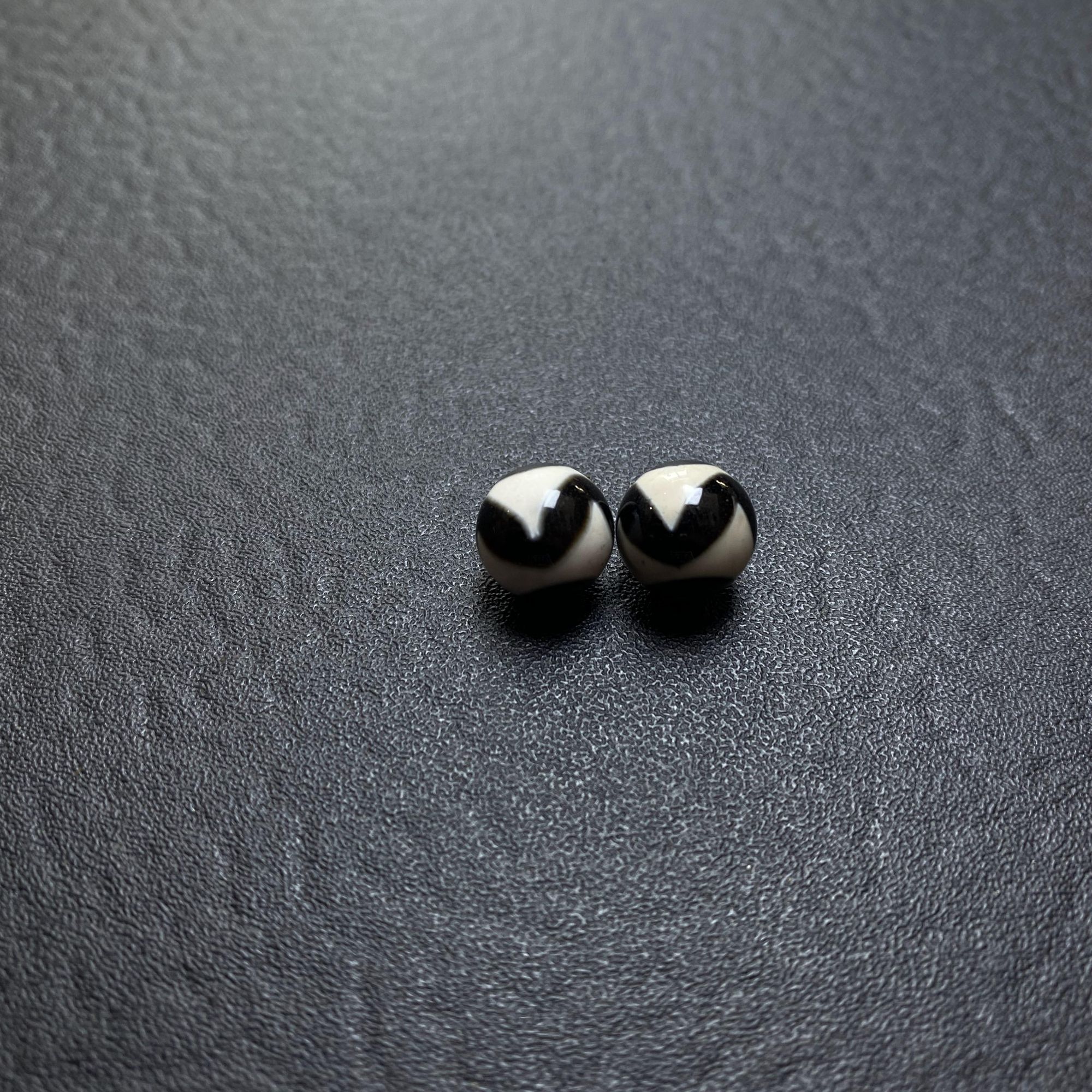 卡十六玛瑙配珠多图腾