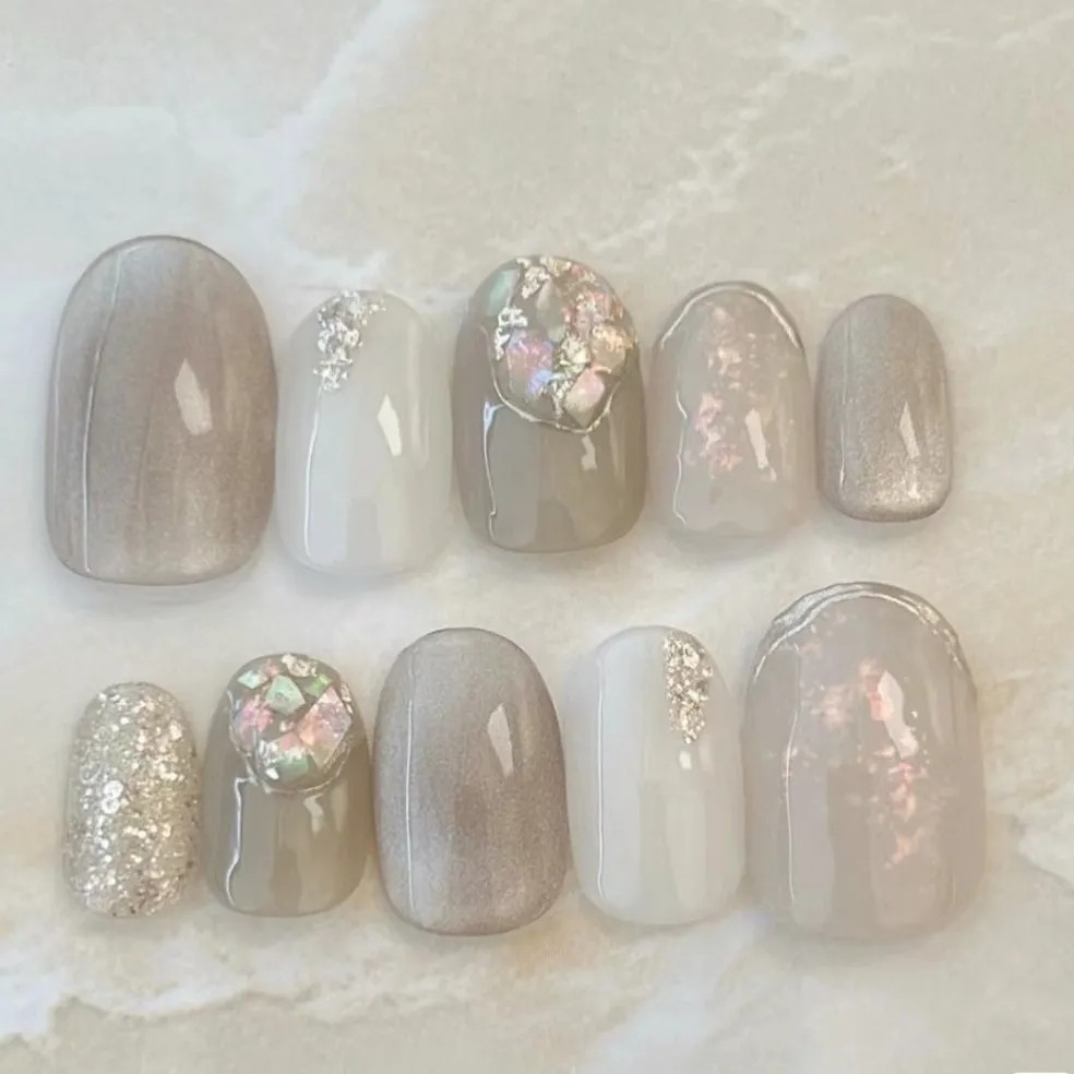 小灰灰纯手工穿戴甲短款高级定制气质显白10片高颜值美甲甲片贴片