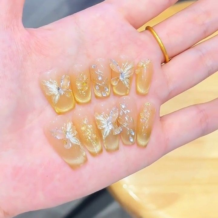 金福蝶纯手工穿戴甲中长款ins冰透爆闪镶钻高级奢华女款美甲甲片