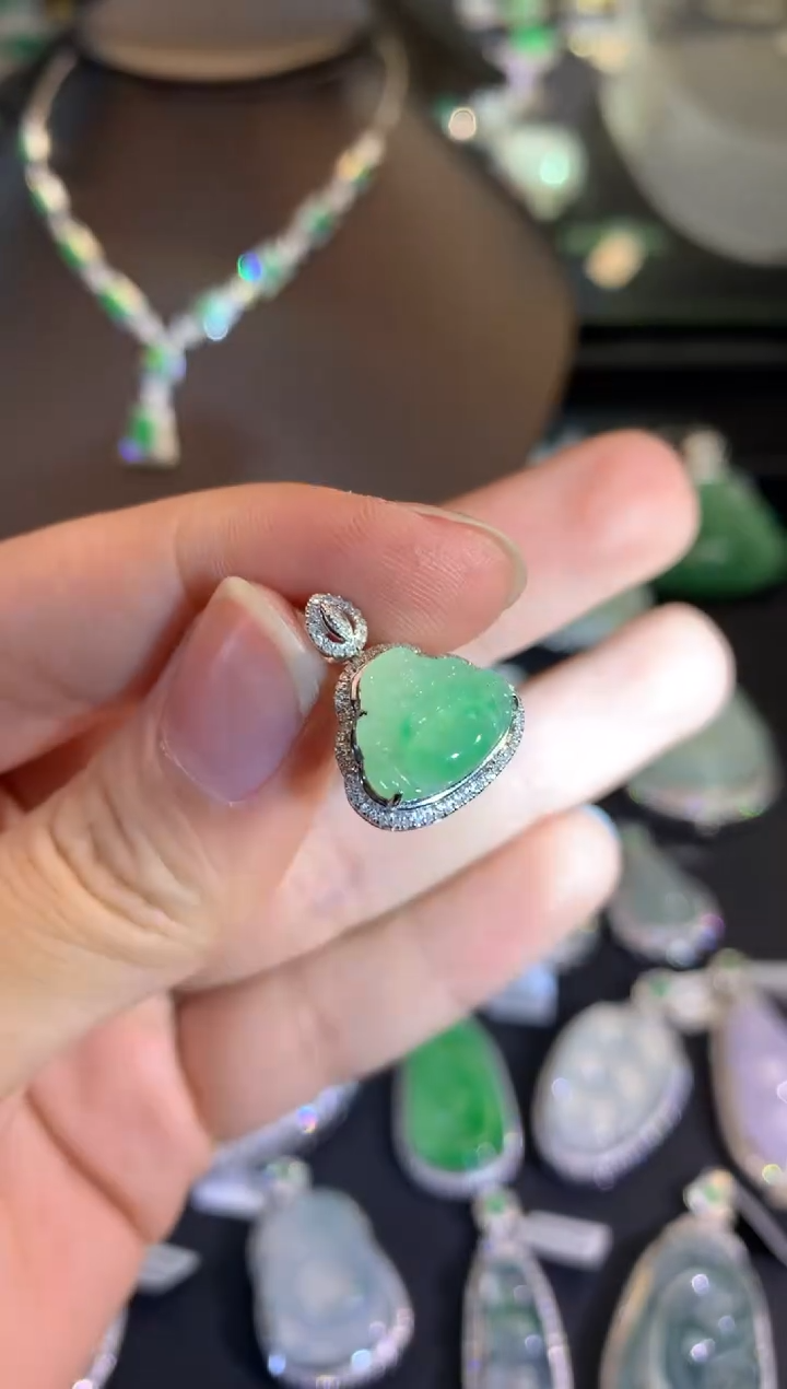 【闪购商品】翡翠吊坠18K金镶嵌佛公