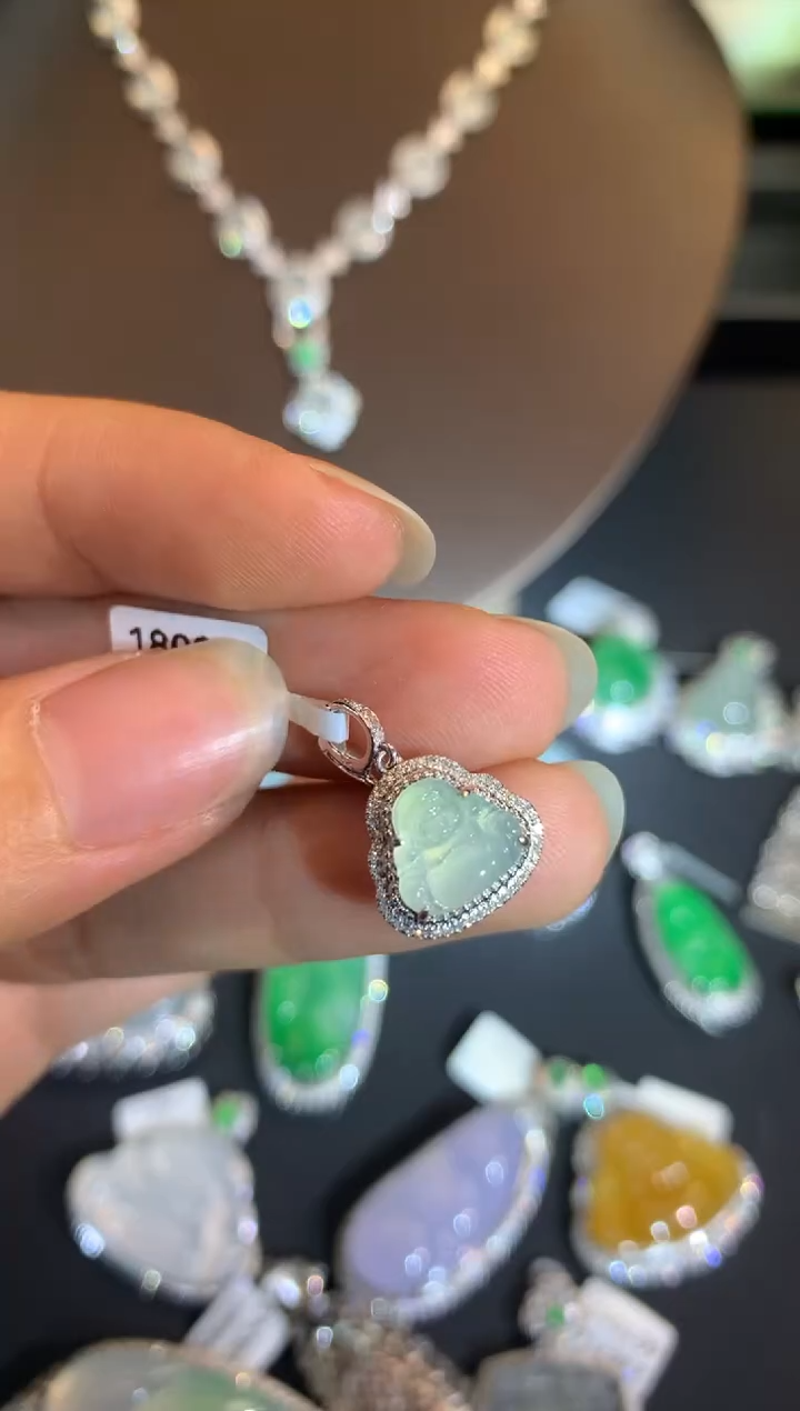 【闪购商品】翡翠吊坠18K金镶嵌佛公
