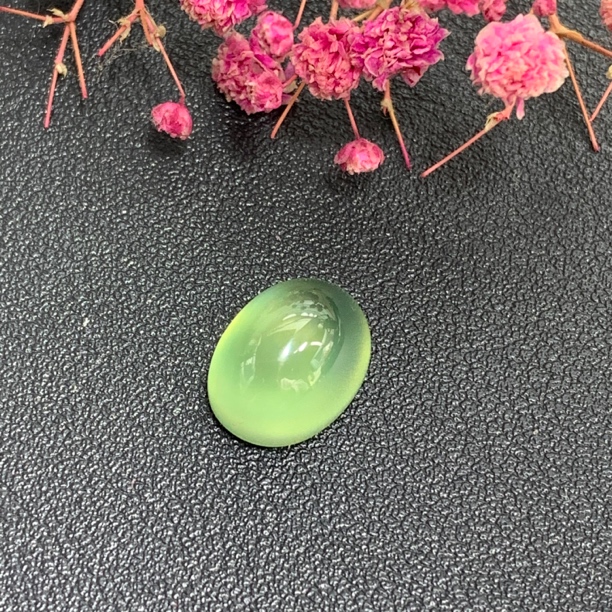 天然精品葡萄石裸石7.53克拉尺寸10*13