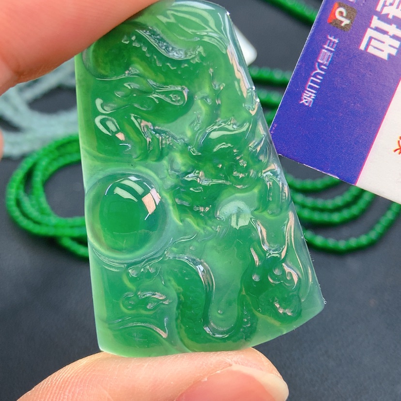 【闪购商品】翡翠颈饰未镶嵌