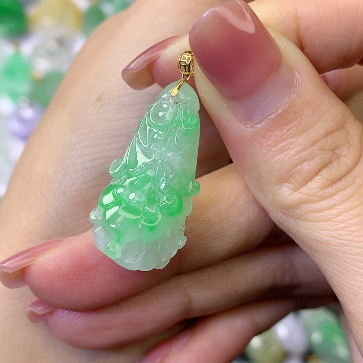 【闪购商品】翡翠颈饰18K金镶嵌