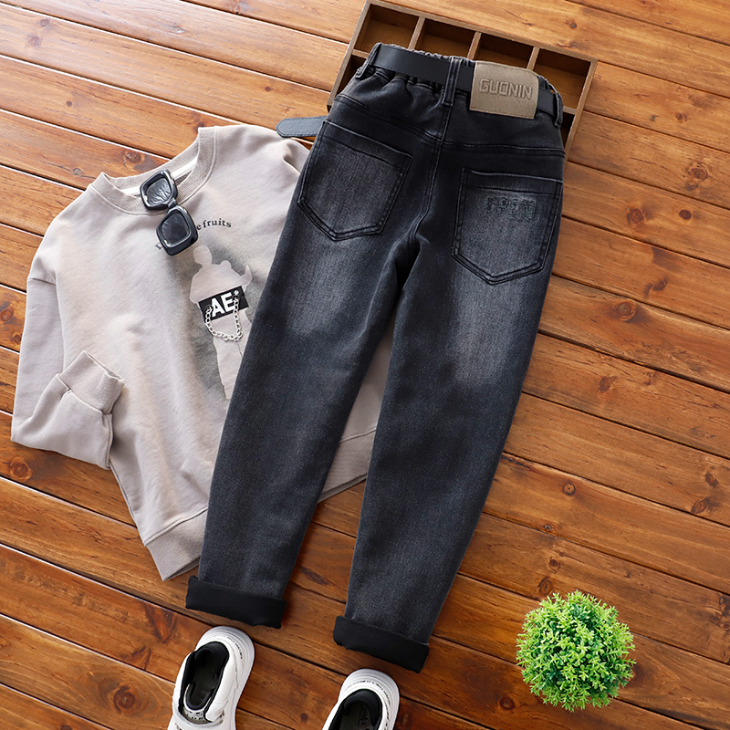 男童瘦版牛仔裤中大童秋冬黑灰色修身长裤男孩裤子儿童加绒小脚裤