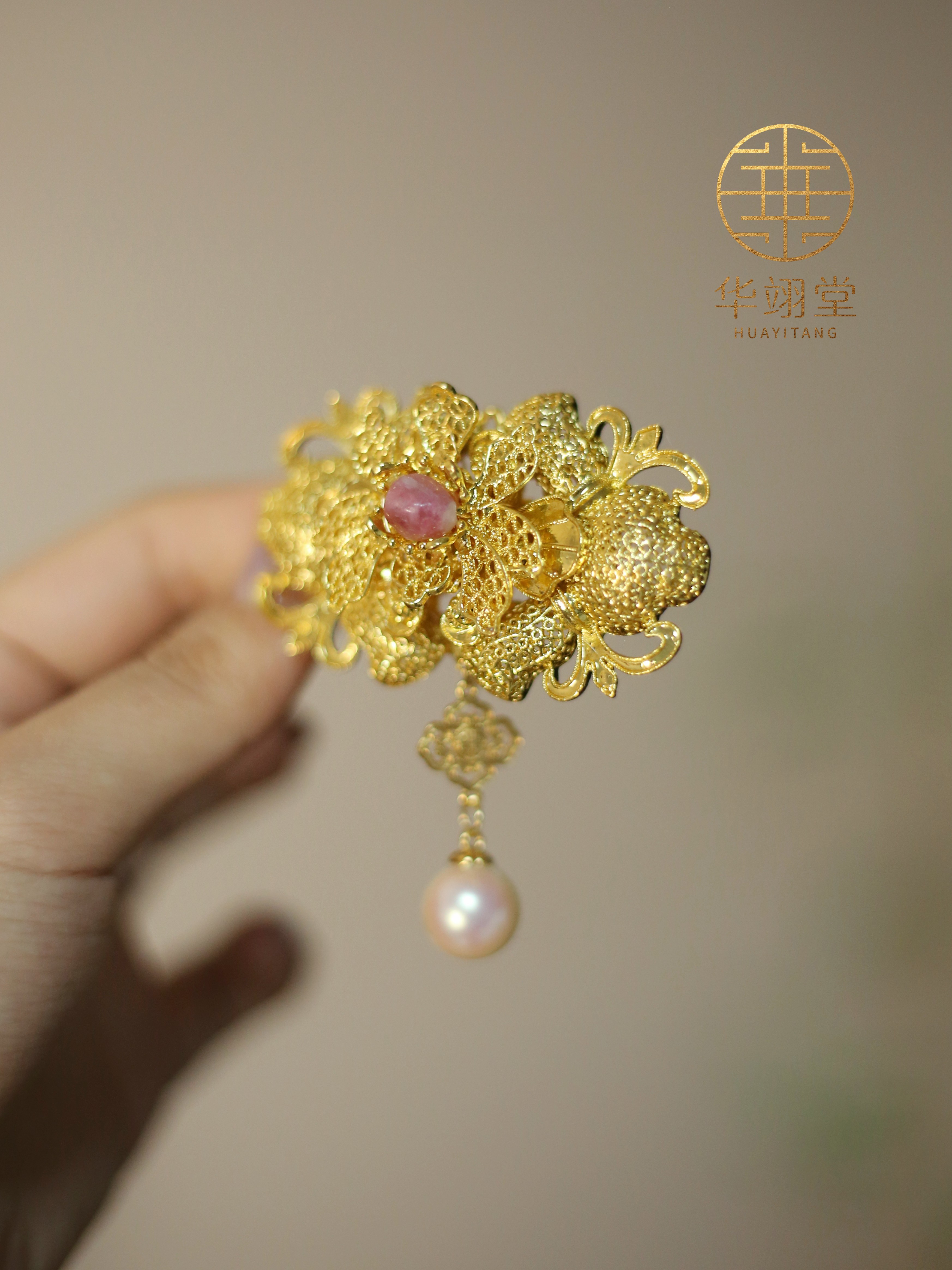 铜合金婚庆饰品 华翊堂原创设计铜镀金仿花丝镶嵌宝石花间灵发夹