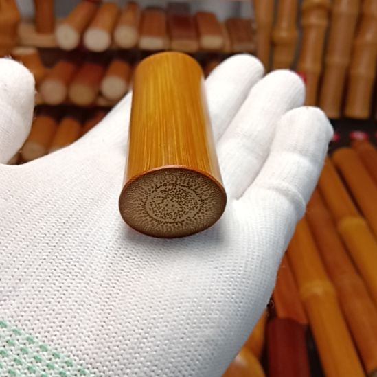 【闪购商品】相****人手把件