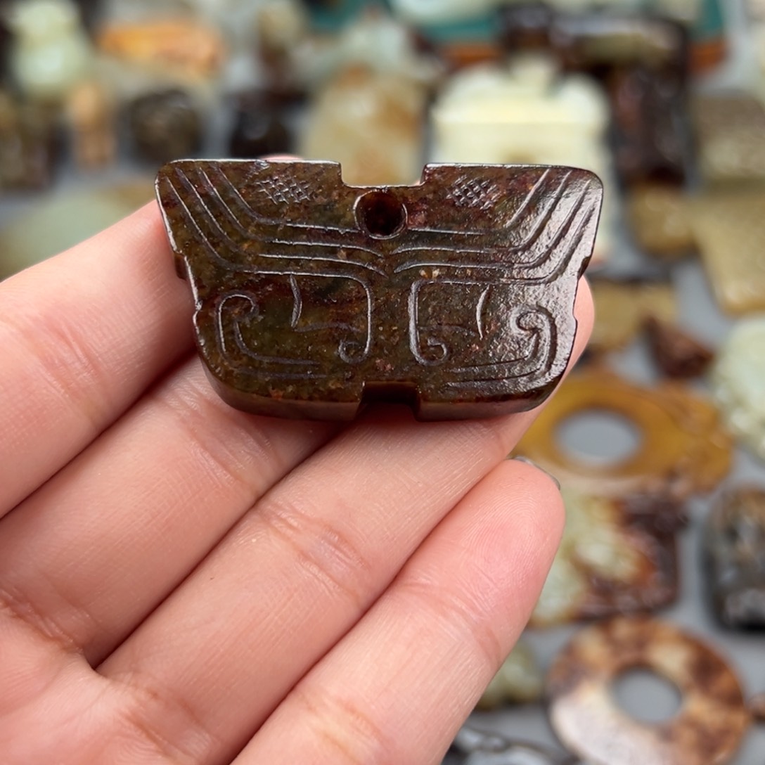 和田玉（糖玉）颈饰未镶嵌
