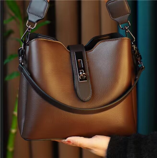 3冬季上新水桶包时尚百搭休闲女包高级复古轻奢女包小众设计感包