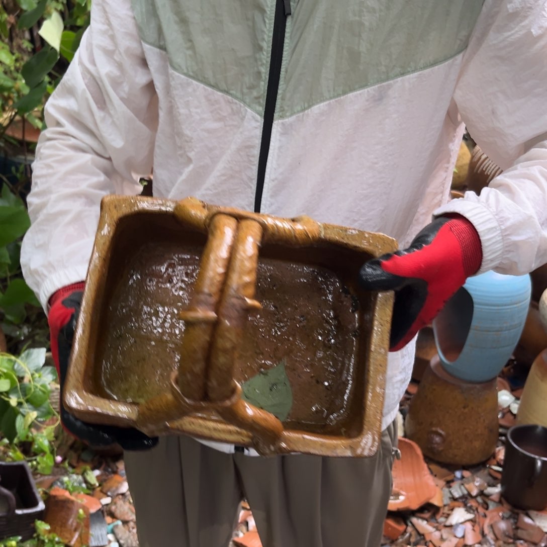 红陶20CM（含）-50CM（不含）高10长24宽20无孔瑕