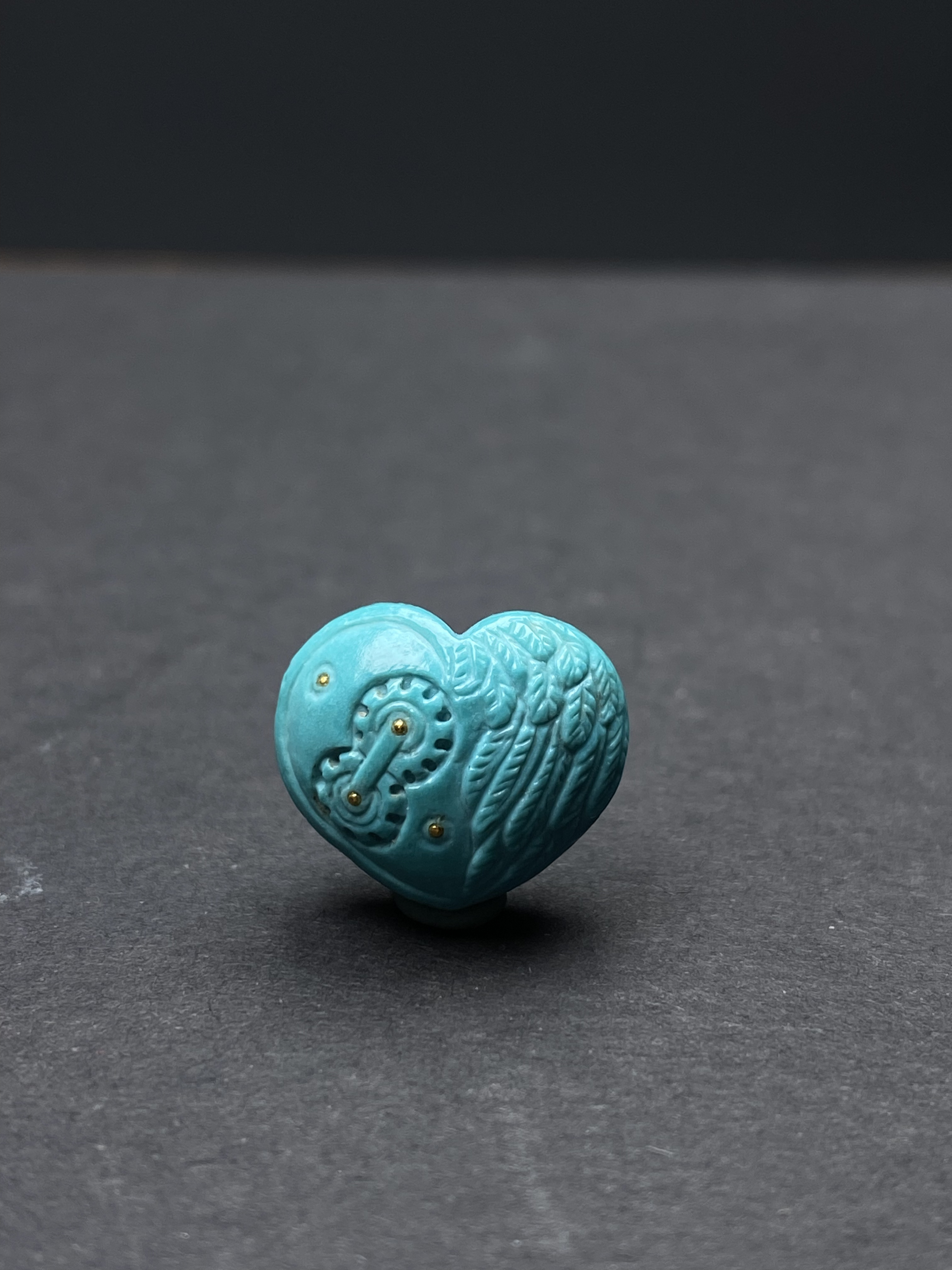 原矿天然绿松石屁桃爱心吊坠