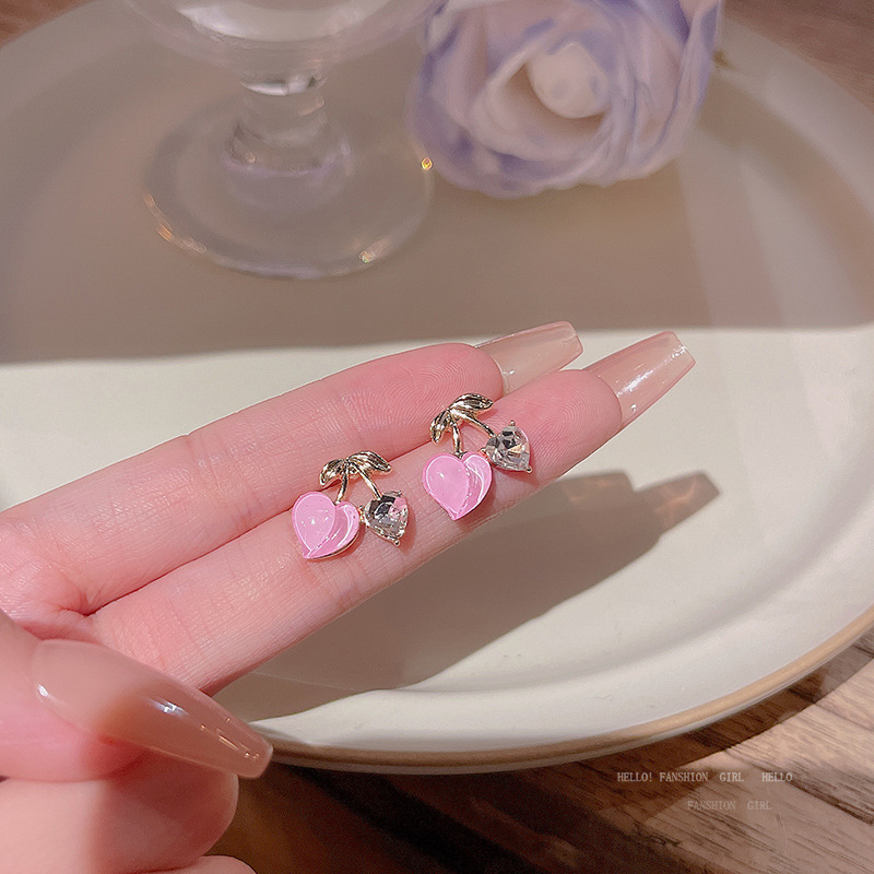 S925银针简约小清新粉色水蜜桃耳环女ins潮爱心水钻