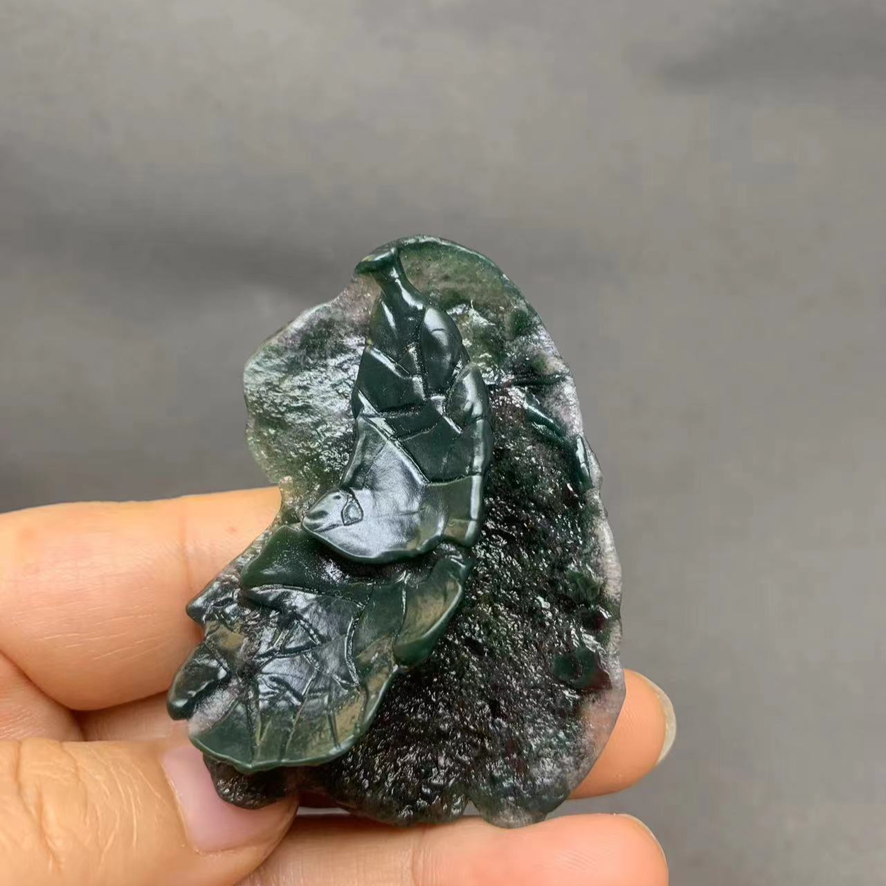 阿拉善戈壁石 七彩石摆件