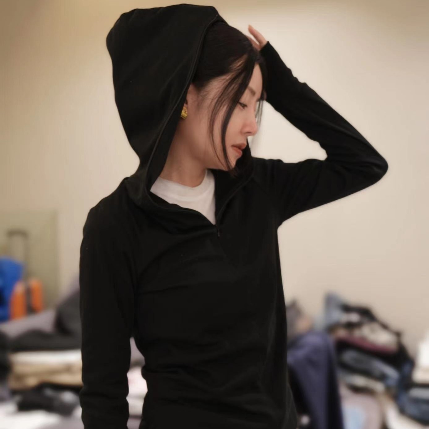 JSR studio【摇曳生姿】小众设计款手套连帽衫（纯色带帽休闲）