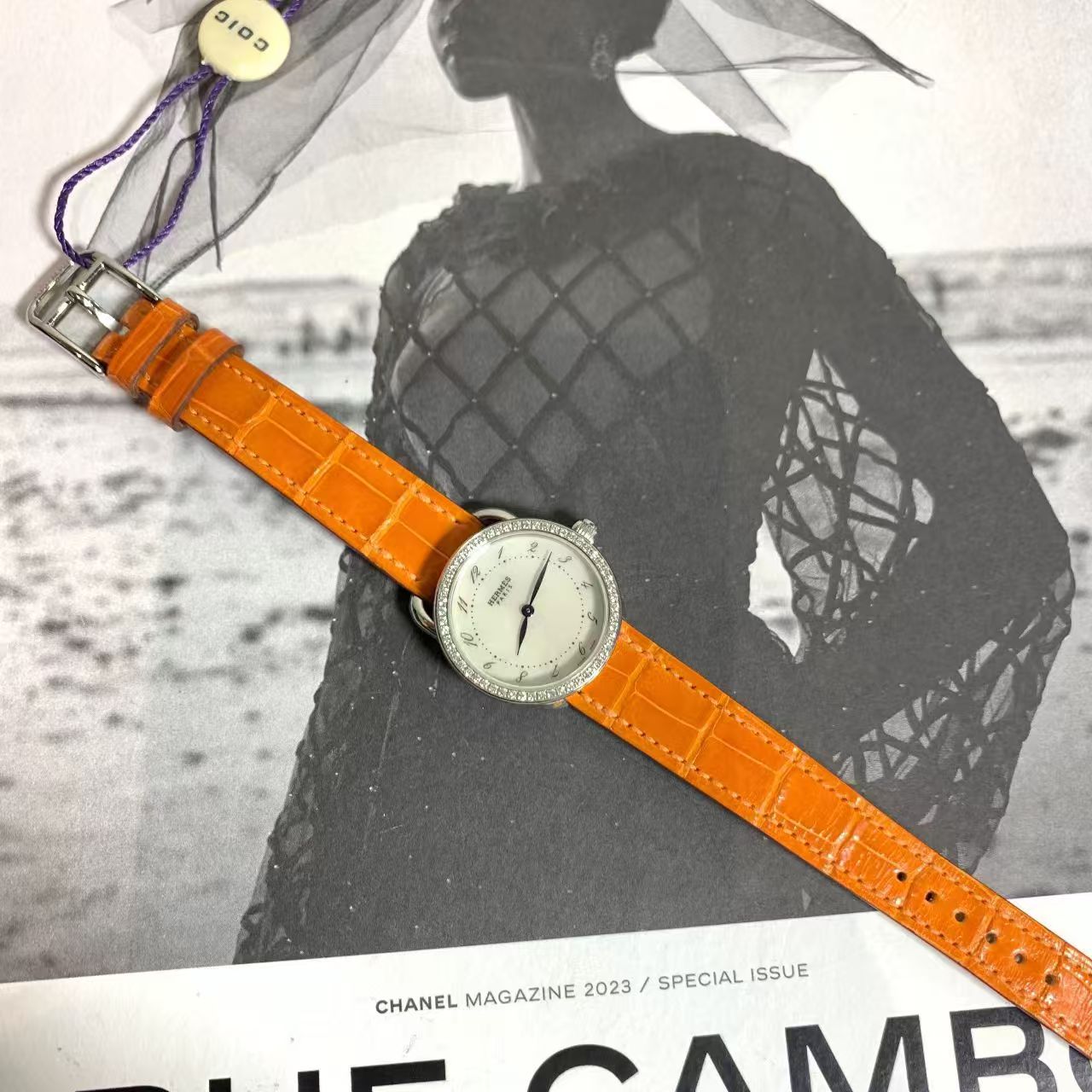 95新 Hermes/爱马仕 壹臻中古/ARCEAU贝母盘镶钻女表 28 12979960