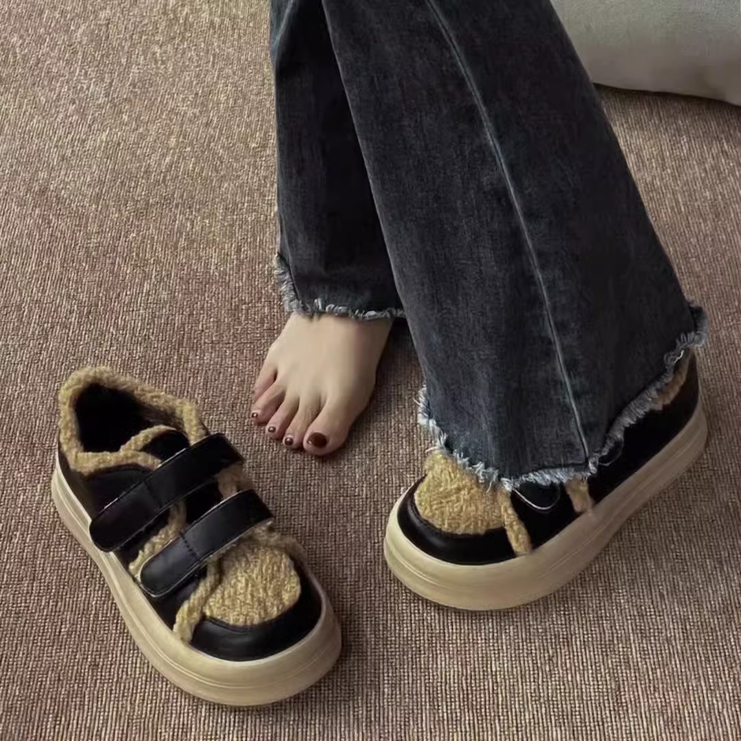 秋冬季休闲黑色板鞋女秋冬棉鞋加绒运动鞋厚底毛毛鞋魔术贴面