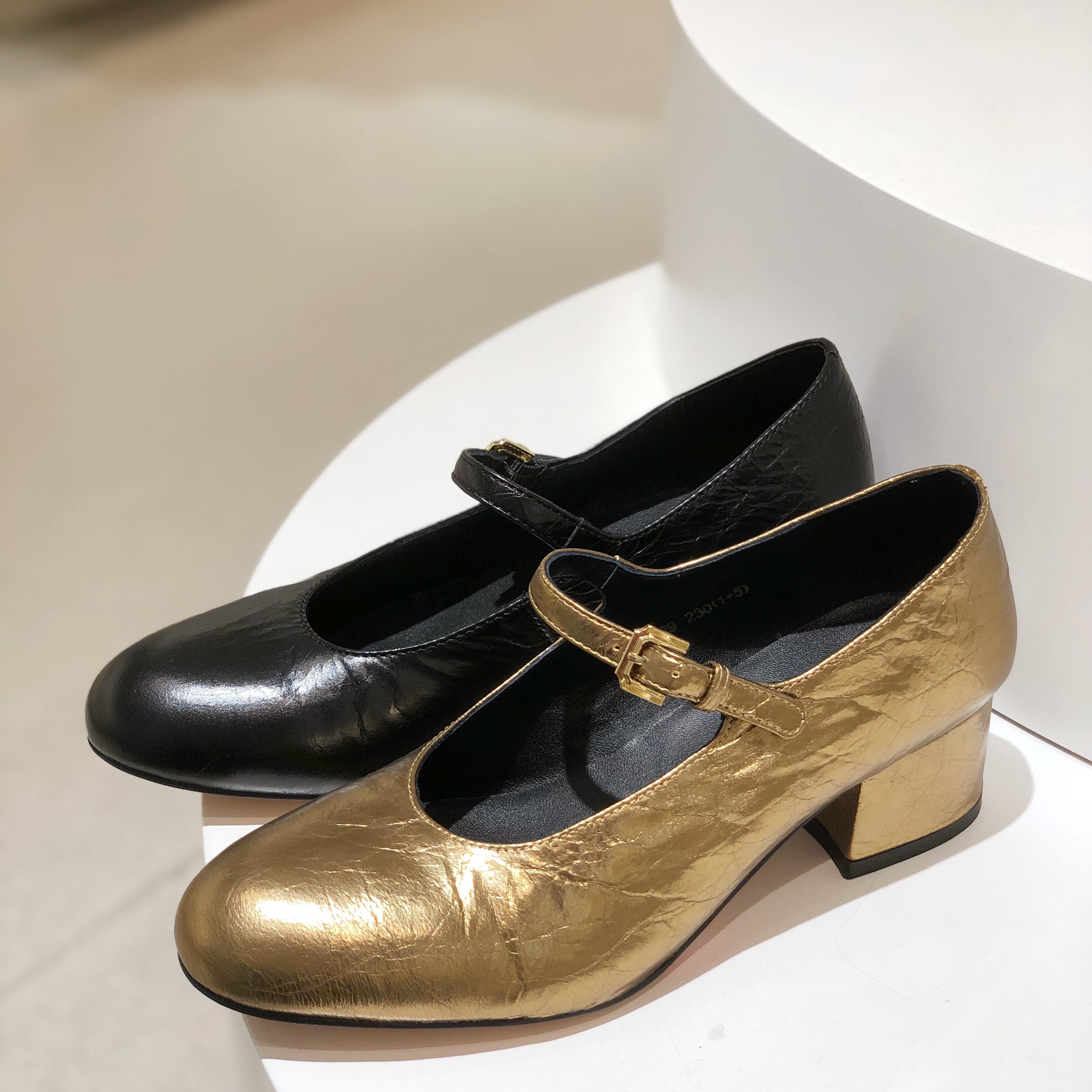 新款 圆头玛丽珍单鞋一字带粗跟国风93-229