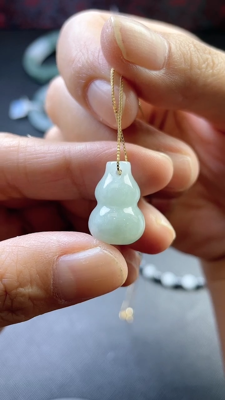 【闪购商品】翡翠颈饰未镶嵌翡翠葫芦吊坠