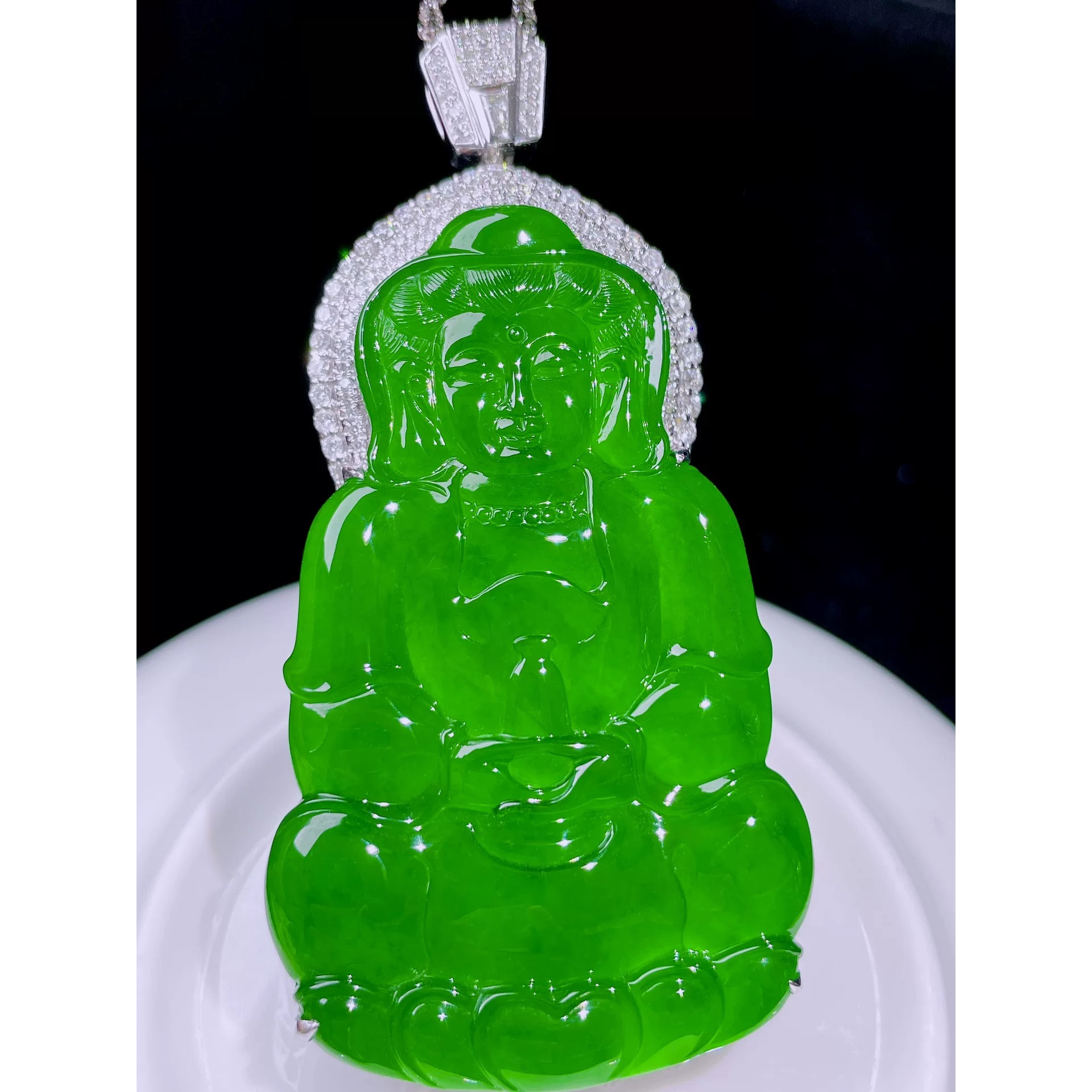750黄金18k白金镶和翡翠大观音吊坠