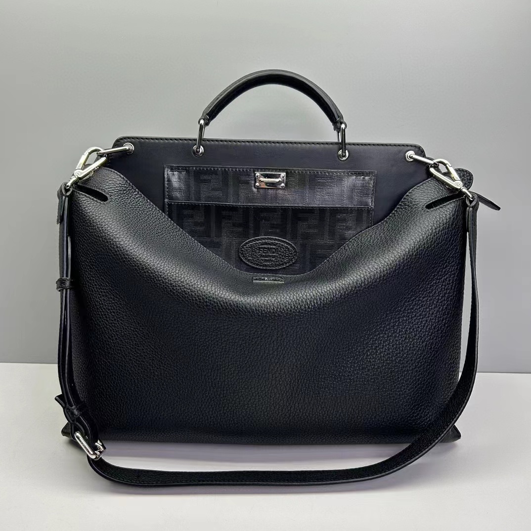 99新 FENDI/芬迪 98新Fendi芬迪peekaboo黑色牛皮5151男士公文包
