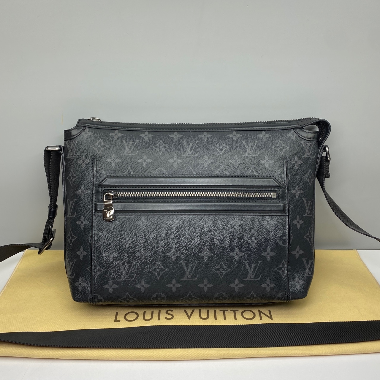 99新 LouisVuitton/路易威登 小号2772奥德赛odyssey男士斜挎包