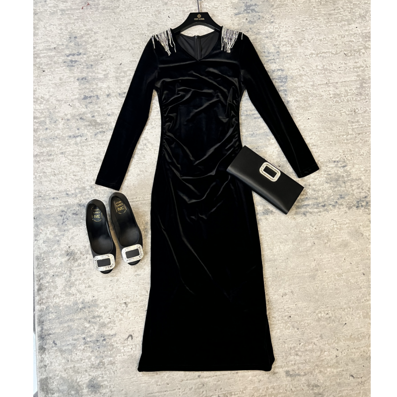 流苏丝绒连衣裙显瘦气质长袖轻奢时尚黑色设计师优雅-3934