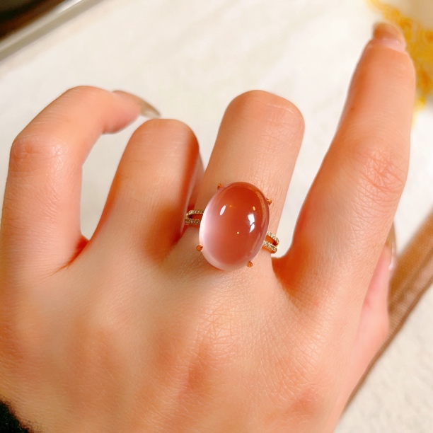 18k金芙蓉石粉水晶戒指