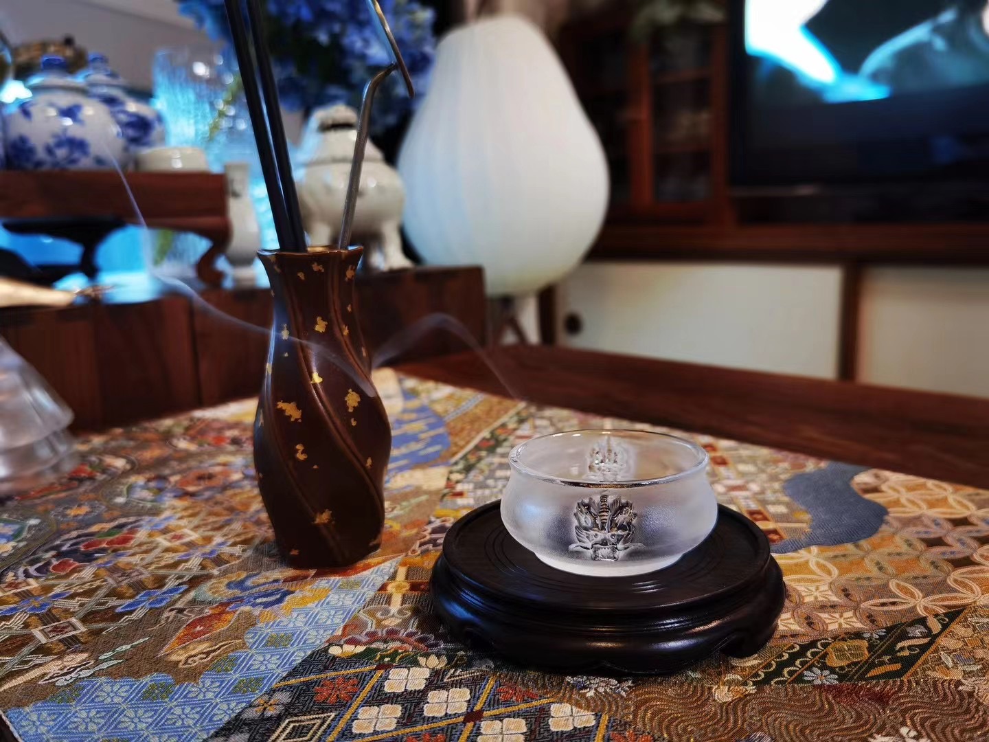 原矿水晶手工甪端香炉杯